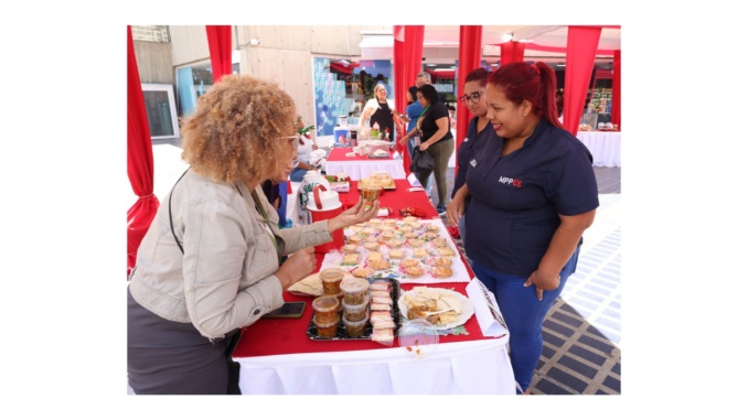 ASOELEC inaugura Gran Bazar de Emprendedores